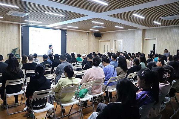 阅读推广讲座怎么做_如何吸引家长带孩子参加