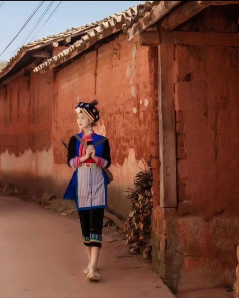 彝族恋爱习俗有哪些_彝族情感表达方式