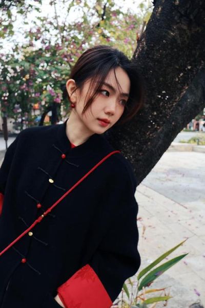 冯禧还在读书吗_冯禧学历背景