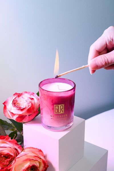 蜡烛代表什么情感_烛火象征什么意义